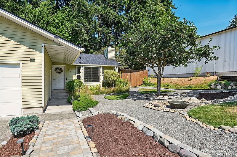 2nd image of 332 S 314th Place
