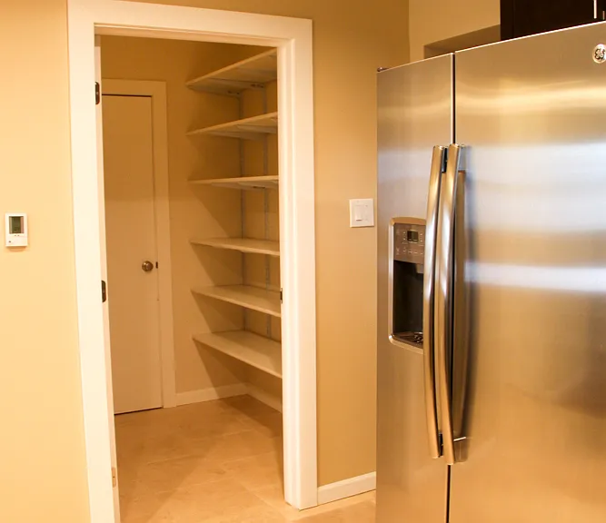 1142 S Washington St — Photo 12