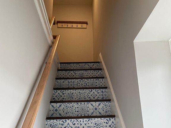 Stairwell/Entry - Recently Painted