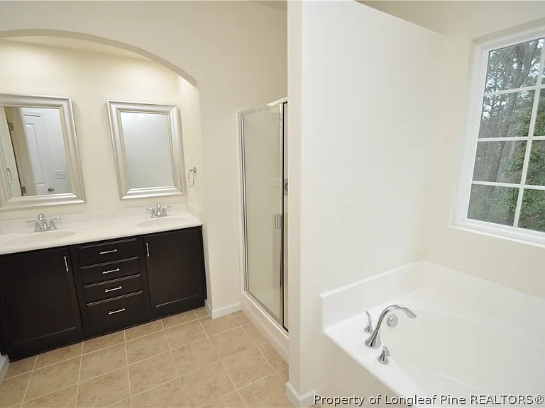 643 Briarcliff St — Photo 34