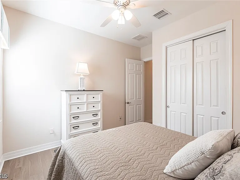 13730 Willow Haven Ct — Photo 35