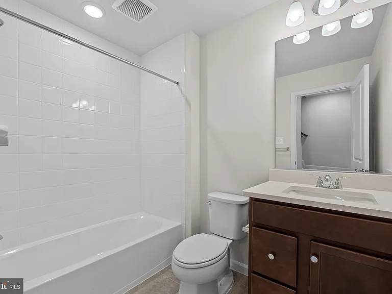 6045 Soho Way — Photo 21