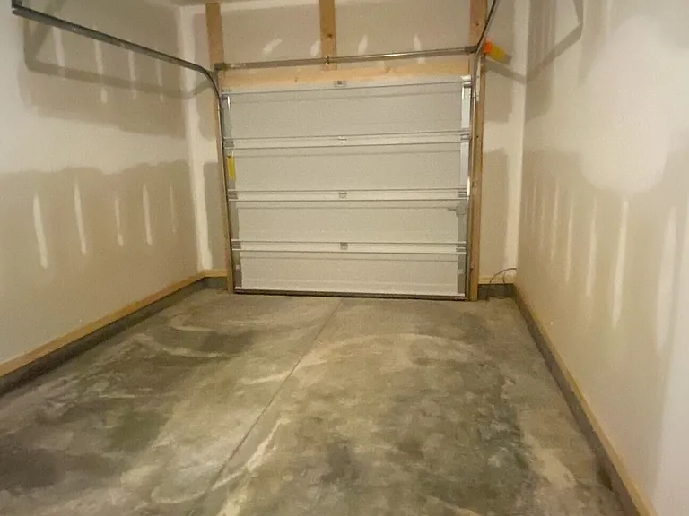 173 Swindon Dr — Photo 33
