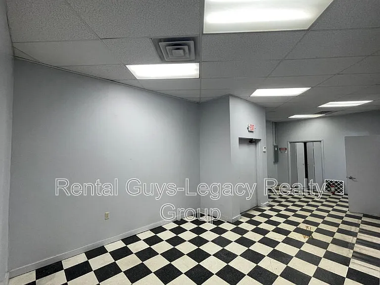 6365 Philips Hwy — Photo 15