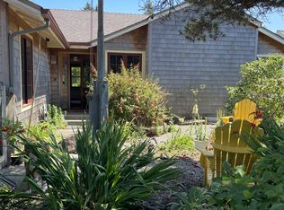 251 S Cottage Ave, Gearhart, OR
