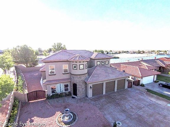 3rd image of 26584 Mariner Ln
