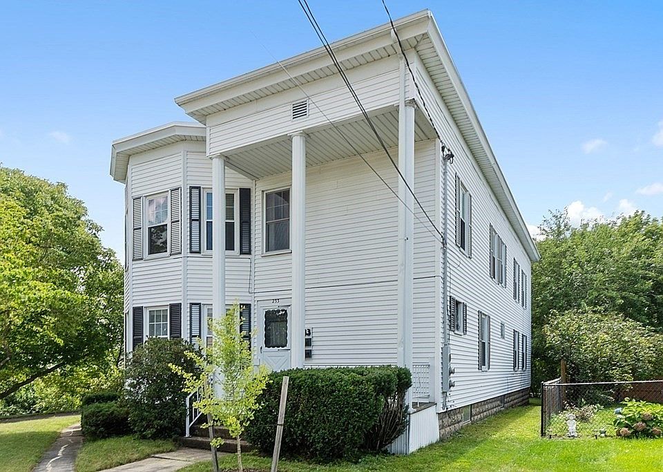 233 Spruce St, Leominster, MA 01453 Zillow