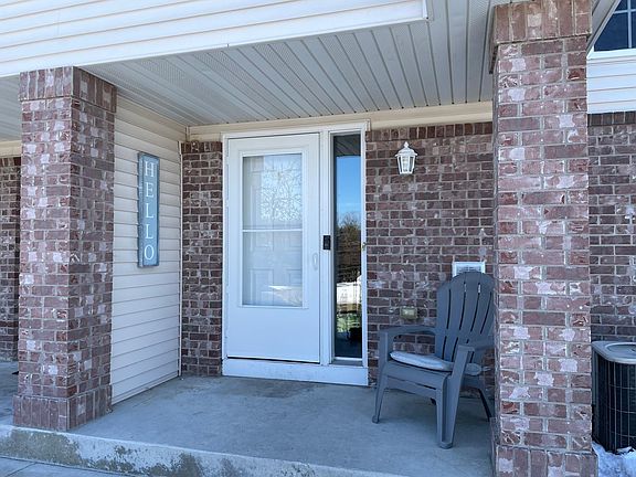 5th image of 2824 Brockman Ct Unit 417