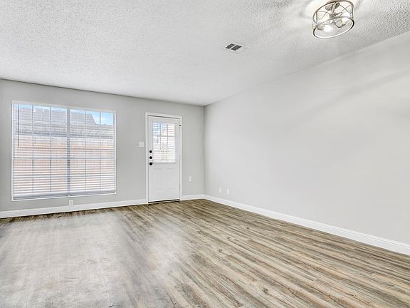 3rd image of 6685 Lexington Dr #20