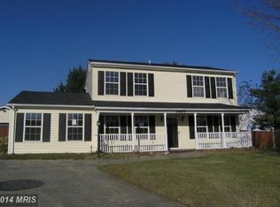 5684 Ribbon Ct, Woodbridge, VA 22193