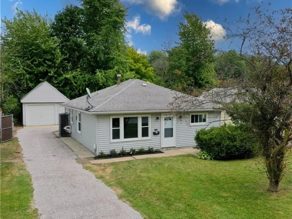 4755 Homewood Dr, Mentor, OH 44060