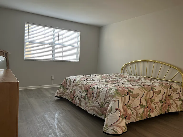 8 Marina Point Pl — Photo 16