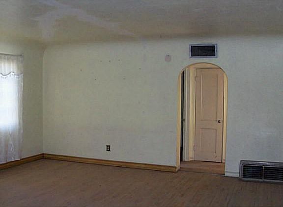 2nd image of 206 Orndorff Dr