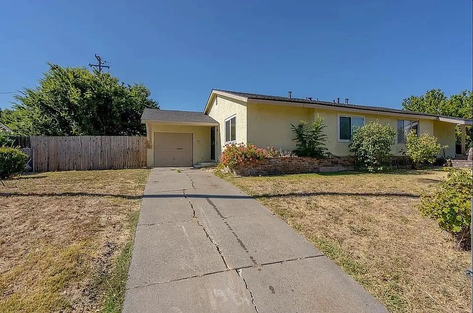 1st image of 2200 Babette Way #2200