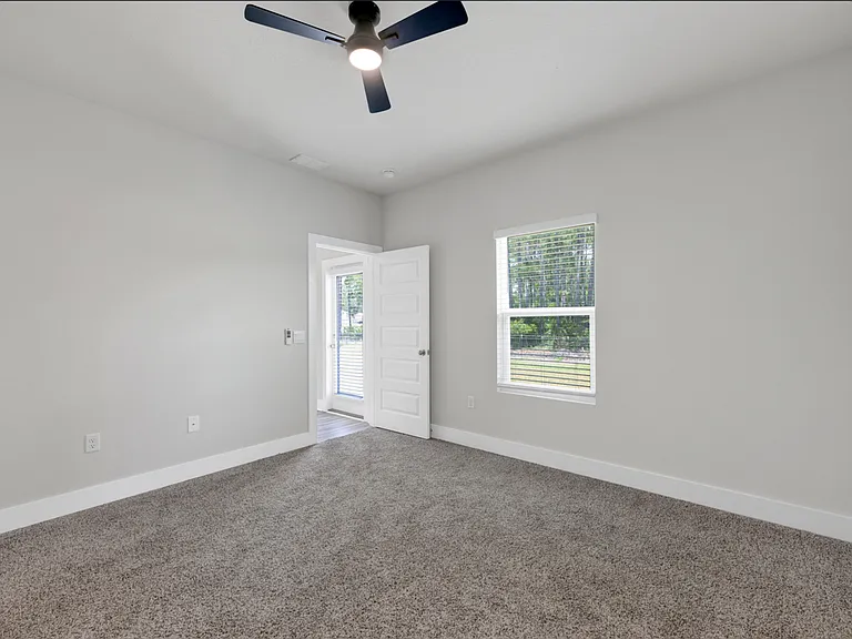 9854 Starling Dr — Photo 9