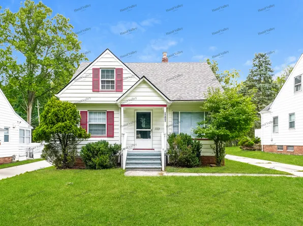 17401 Maple Heights Blvd, Maple Heights, OH 44137