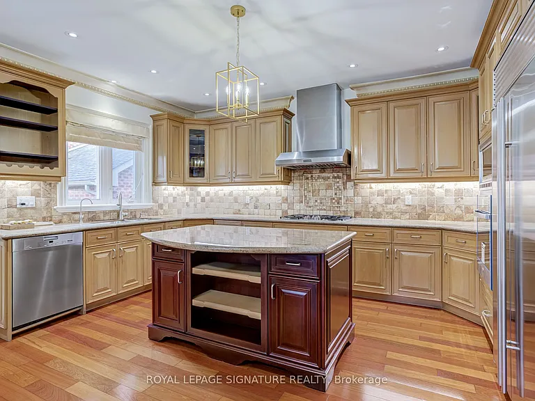 38 Pinemeadow Dr — Photo 17