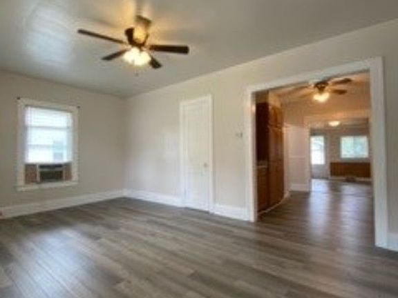 3rd image of 1123 Fulton St