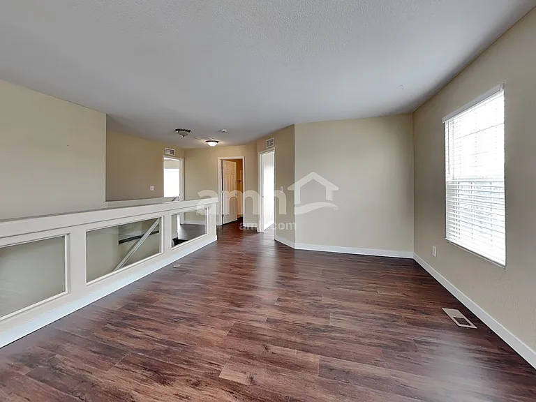 19052 E 53rd Ave — Photo 10
