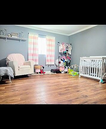 4th image of 5404 Gainsboro St