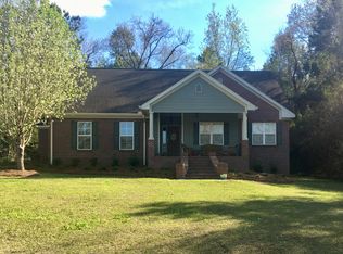 103 Red Roan Rd, Hattiesburg, MS 39402