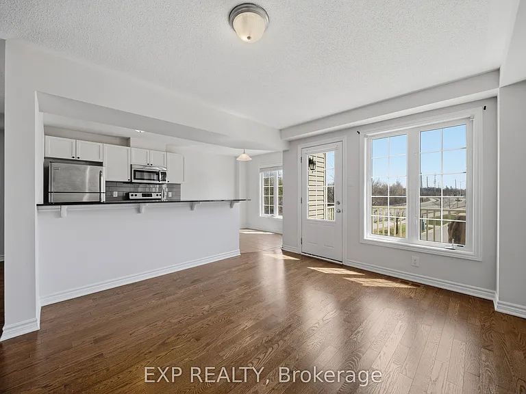 429 Rosingdale St — Photo 7