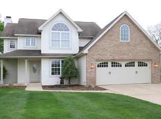 1528 Auburn Woods Trl, Portage, MI 49002