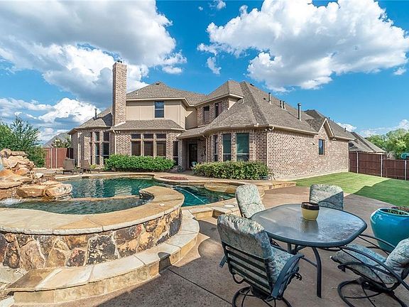 2nd image of 11335 Altamont Dr