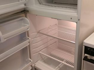 6426 Hansen St APT 9, Groves, TX 77619