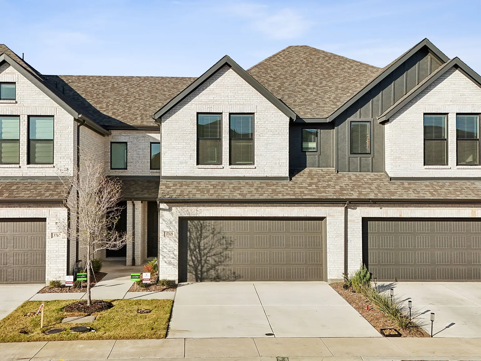 3 bed, 2.5 bath, 1822 sqft, $3,000 — Photo 2
