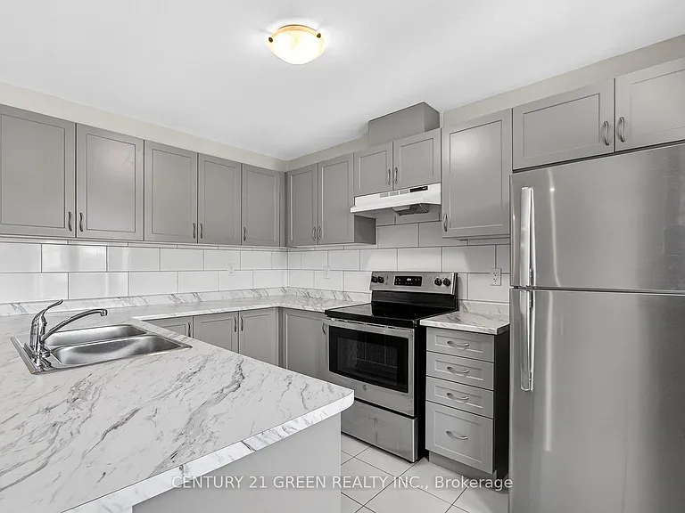 383 Dundas St E #76 — Photo 21