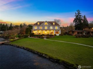 649 E Lake Sammamish Parkway SE, Sammamish, WA