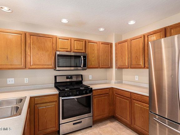 3rd image of 19700 N 76TH Street #2009
