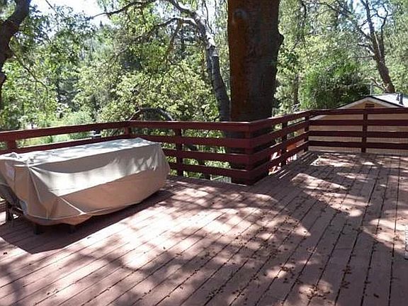 5th image of 631 Oak Knoll Dr