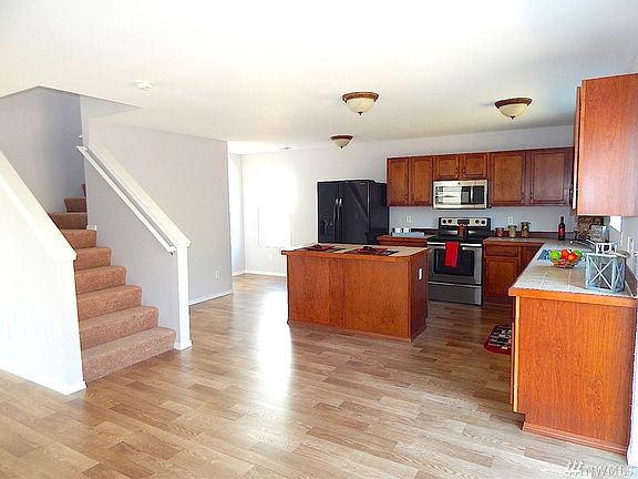 4th image of 18503 95th Avenue Ct E