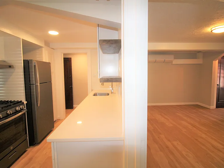 290 S Humboldt St — Photo 24