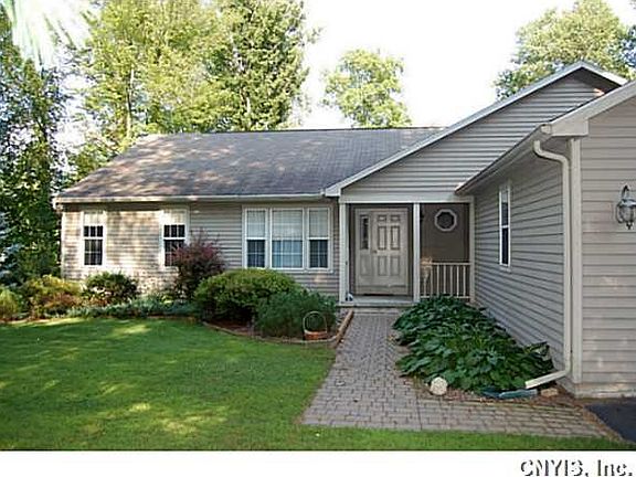 2nd image of 2392 Sourwood Dr