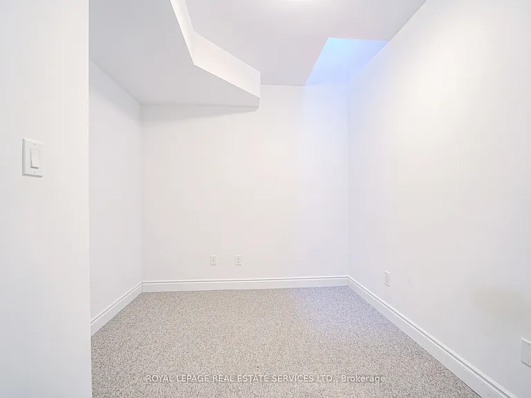 30 Lunar Cres #47 — Photo 24