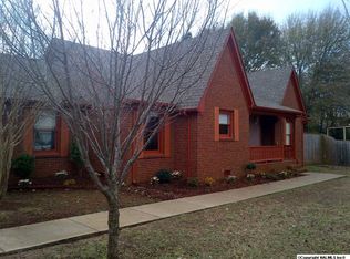 104 Lindsey Ln, Hazel Green, AL 35750