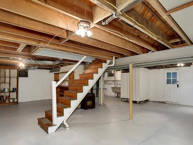 5806 Kenmore Rd — Photo 23