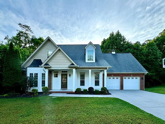 Must Apply directly to Boulder Management.
Photo is protected by U.S. Copyright Laws. All rights reserved.