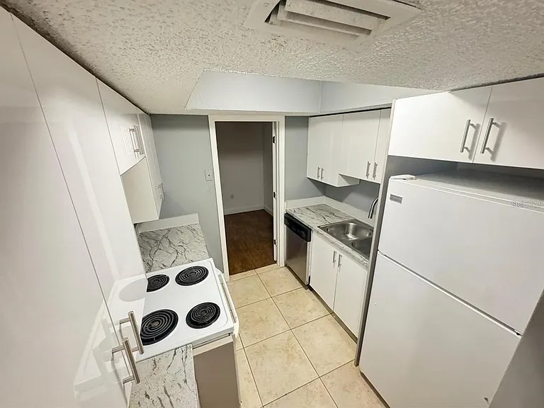4745 S Texas Ave #A — Photo 6