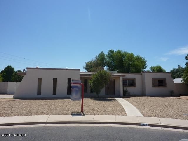 1st image of 827 N Spur Cir