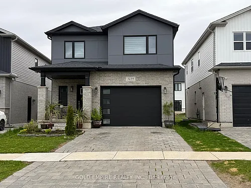 3699 Somerston Cres Photo 1