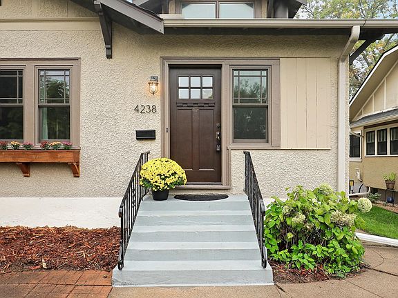 4th image of 4238 Longfellow Ave