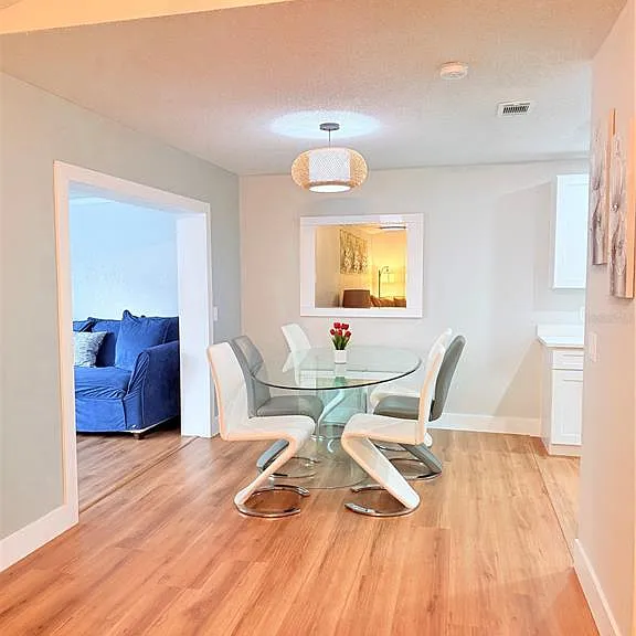 2130 Redleaf Dr — Photo 6
