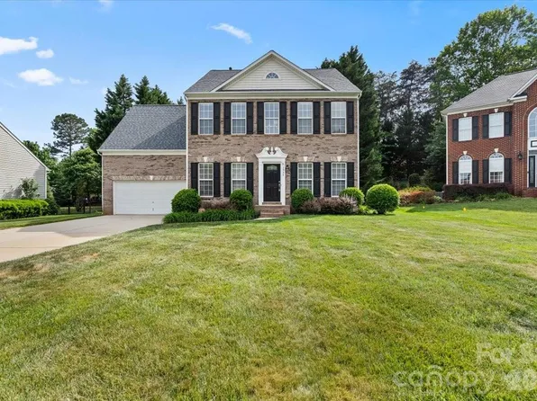7934 Harbor Ridge Ct, Denver, NC 28037