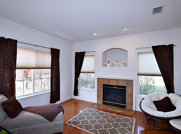 5th image of 397 Abington Woods Dr