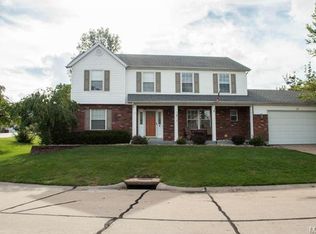 37 Isle View Ct, Saint Charles, MO