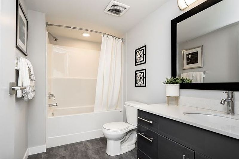 Winnipeg Apartment for rent - 2 Bedrooms — photo 9